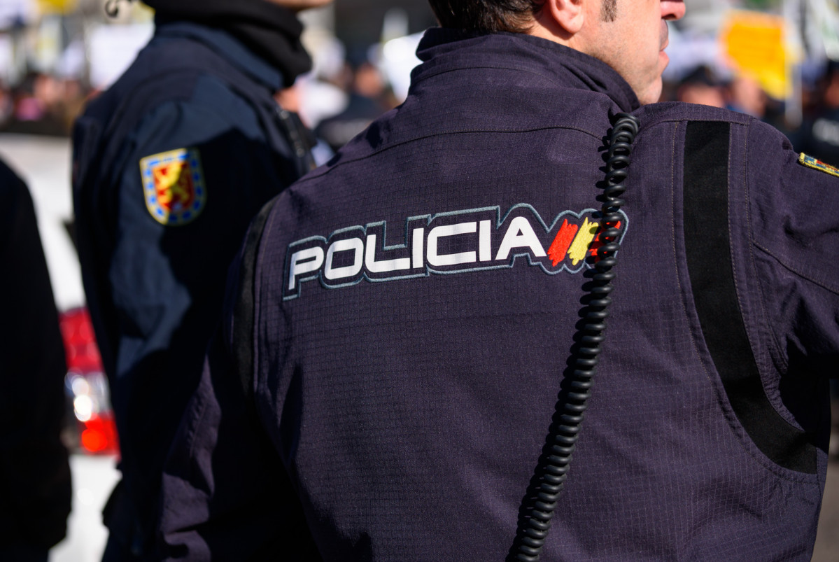 Policia nacional  050220 6